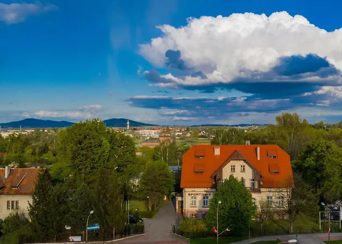 Sportowy 2* Świdnica